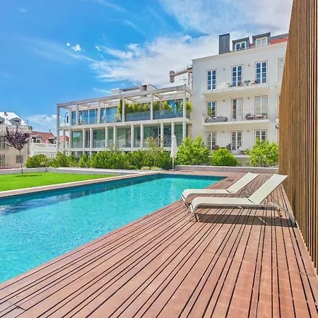 Mouraria Flat - Pool, Gym, Parking, Elevator & A/c | By Airnest * Lisboa