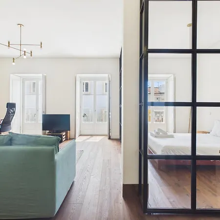 Mouraria Flat - Pool, Gym, Parking, Elevator & A/c | By Airnest * Lisboa